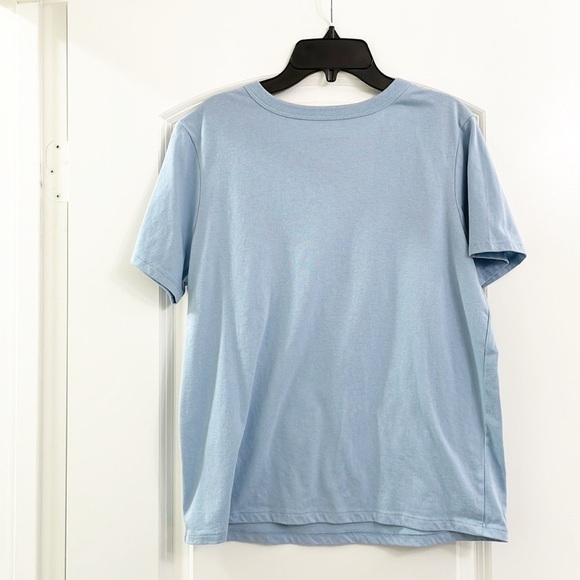 Yellowstone Dutton Ranch Montana light blue short sleeve t-shirt - Picture 2 of 3